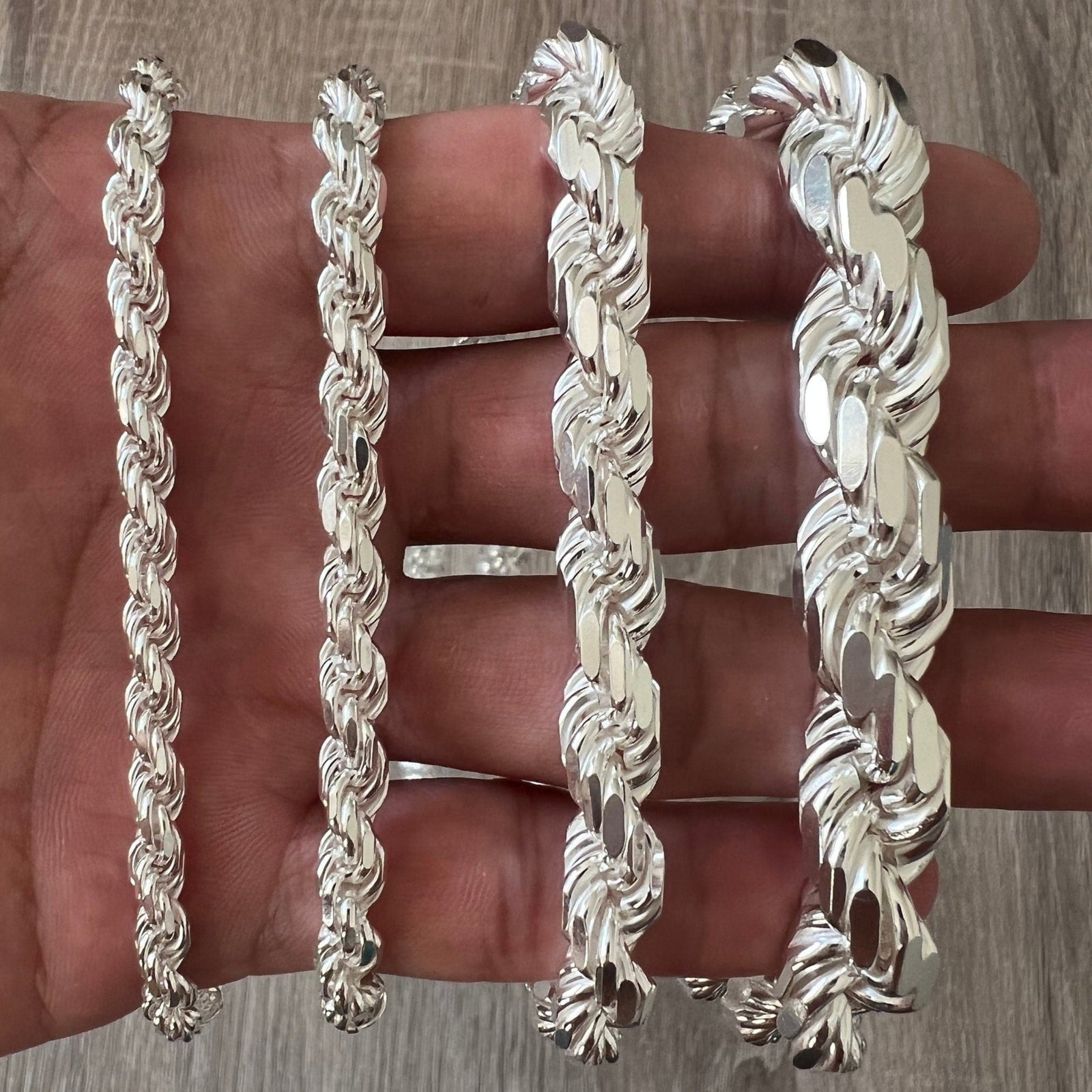 Solid popular Silver Chain Rope Chain 22in 2mm